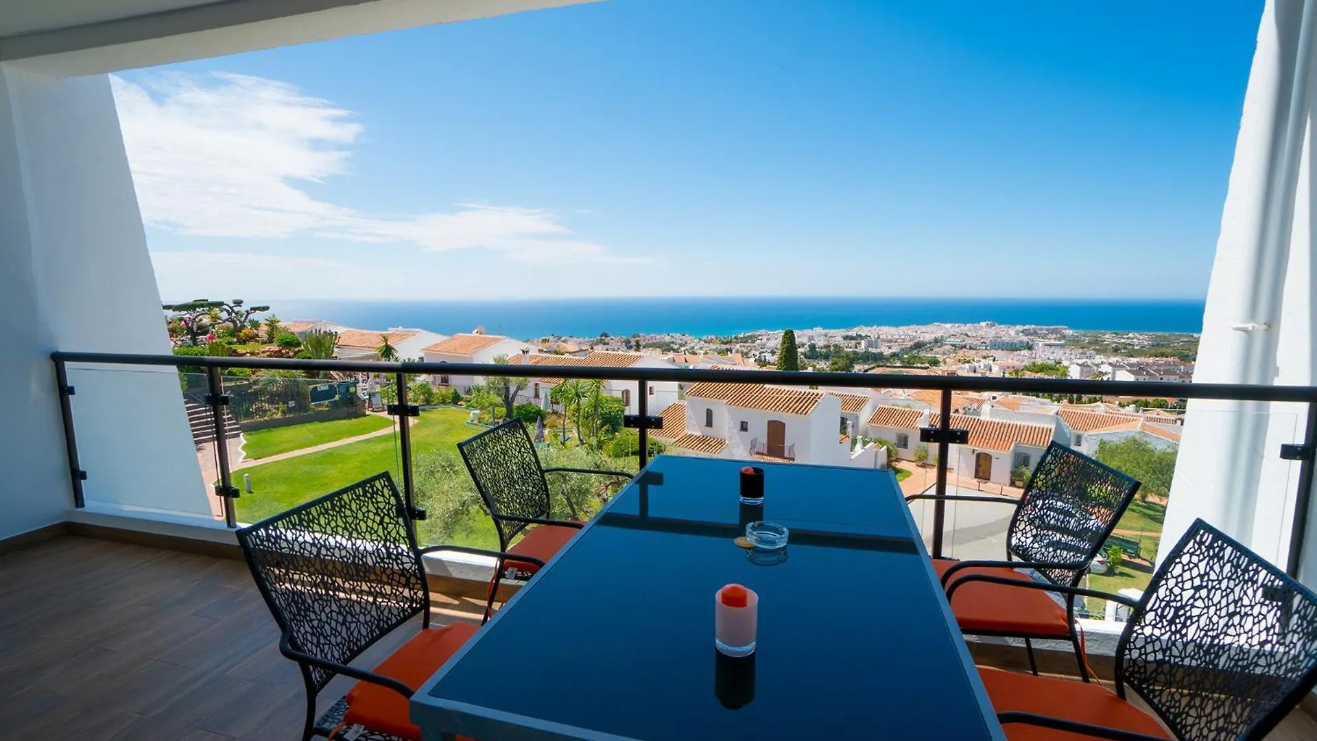 Apartamentos & Spa Torres De San Juan Nerja Appartement